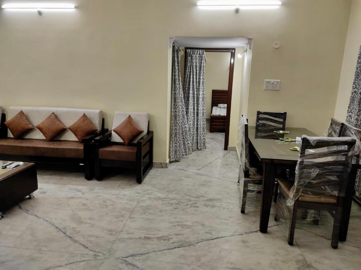 Home To Explore Food, History & Shopping Hyderabad Exteriör bild