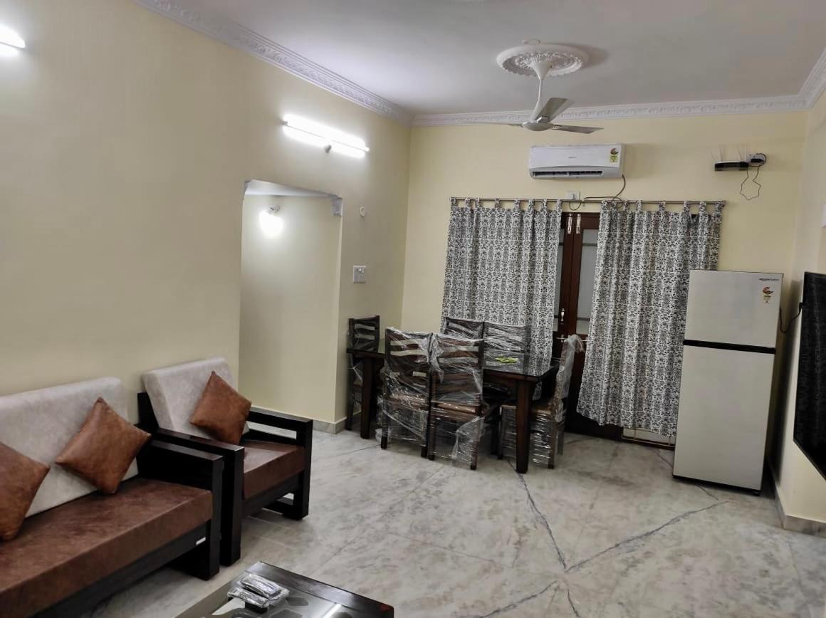 Home To Explore Food, History & Shopping Hyderabad Exteriör bild