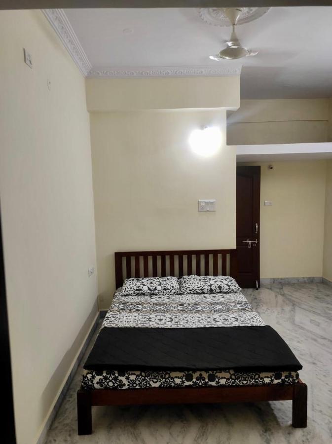 Home To Explore Food, History & Shopping Hyderabad Exteriör bild
