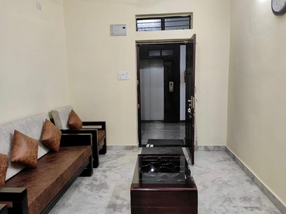 Home To Explore Food, History & Shopping Hyderabad Exteriör bild