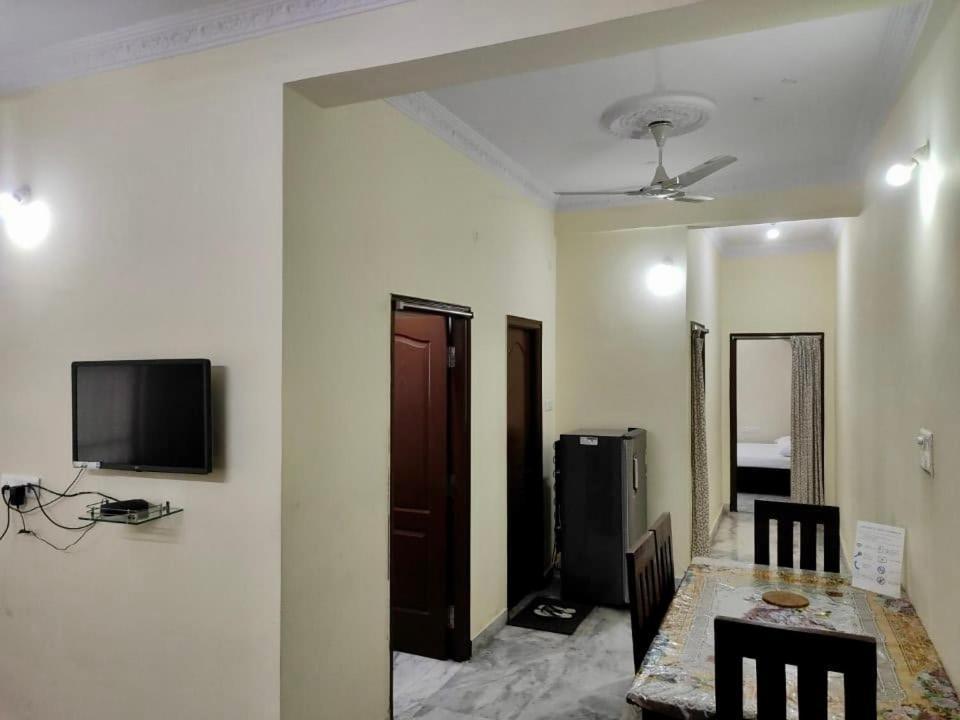 Home To Explore Food, History & Shopping Hyderabad Exteriör bild