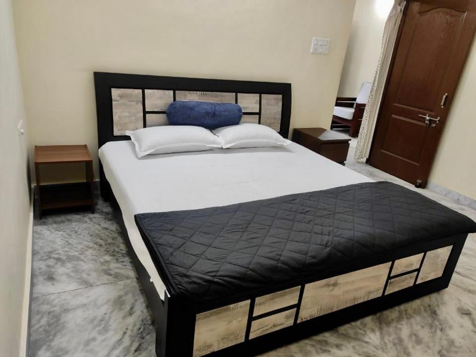 Home To Explore Food, History & Shopping Hyderabad Exteriör bild