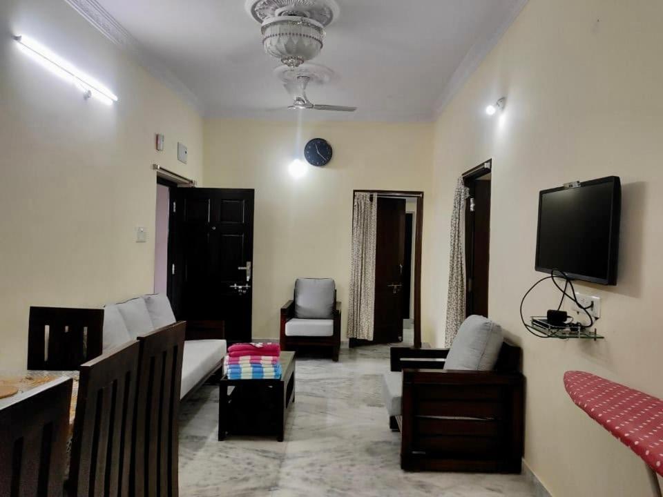 Home To Explore Food, History & Shopping Hyderabad Exteriör bild