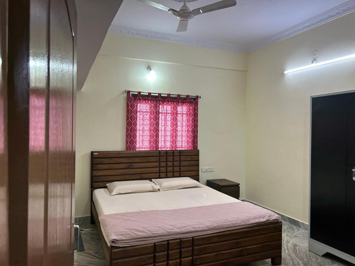 Home To Explore Food, History & Shopping Hyderabad Exteriör bild
